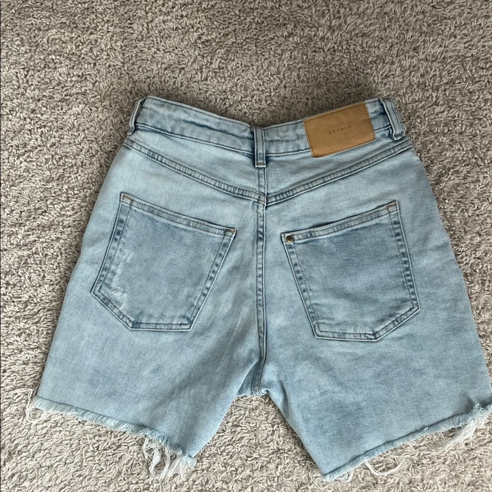 Light Wash Denim Women's Long Shorts - High Rise Frayed Hem